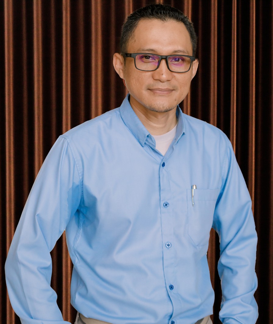Ade Suparman, S.SI., M.Kom